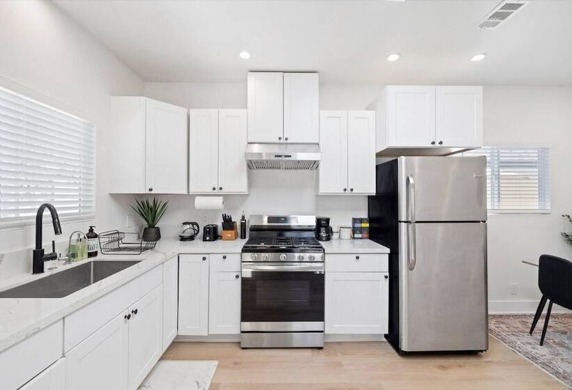 بنسيون Cozy Prvate Adu Close To Disney Beach Ev