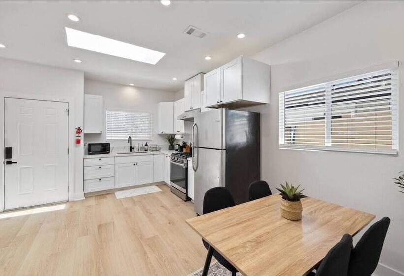 بنسيون Cozy Prvate Adu Close To Disney Beach Ev