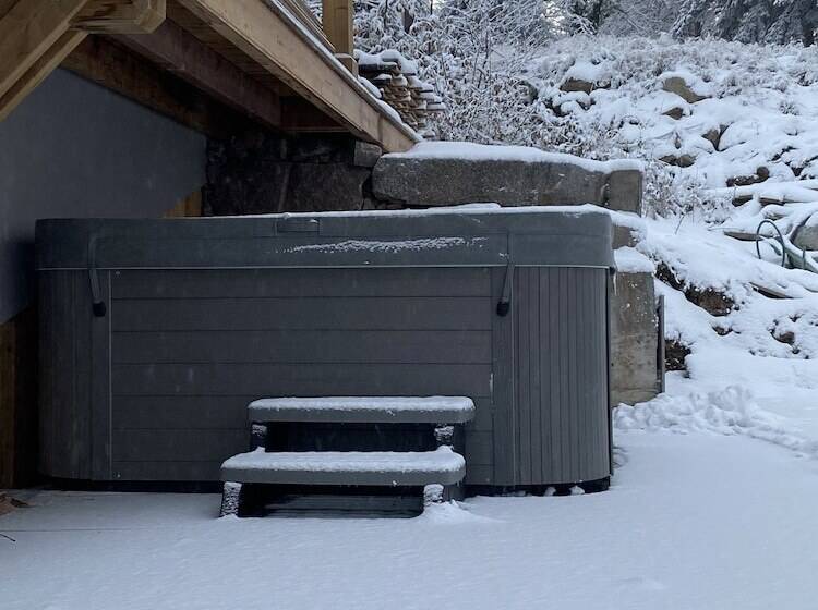 بنسيون Eden Roc