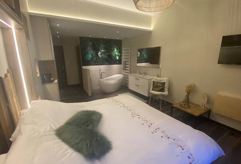 بنسيون Eden Roc