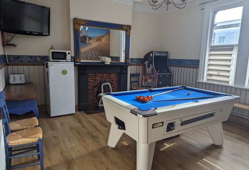 פנסיון Jurassic Bay Holidays