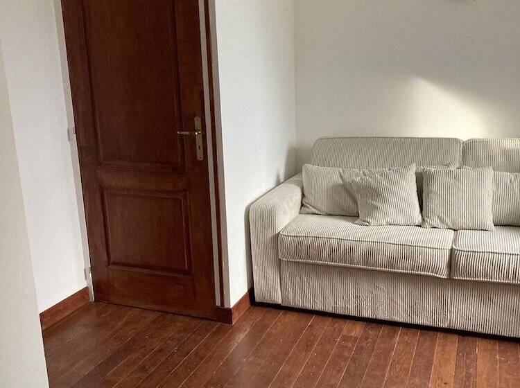 膳宿费 La Villa Mirabelle