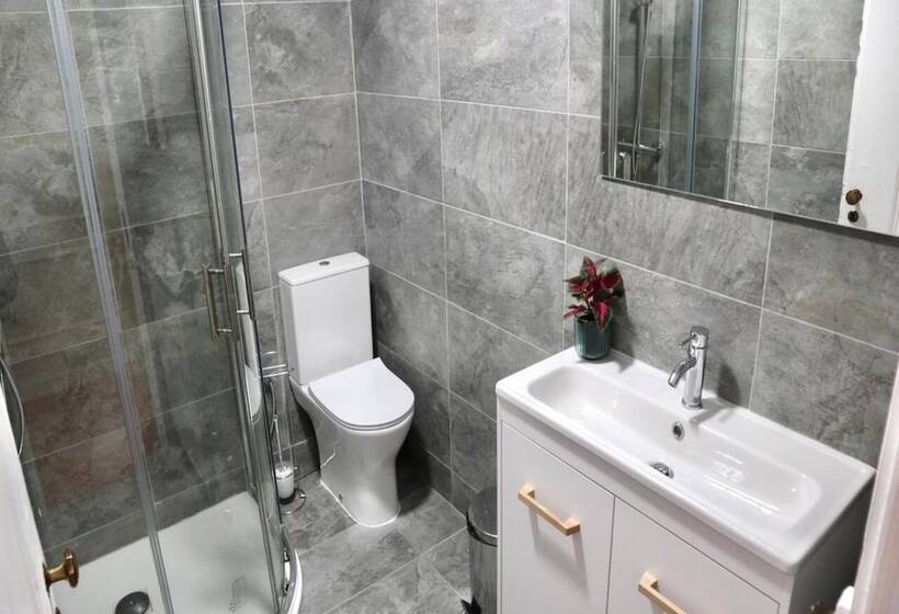 ペンション Matching Loures Guest House