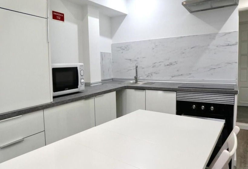 ペンション Matching Loures Guest House