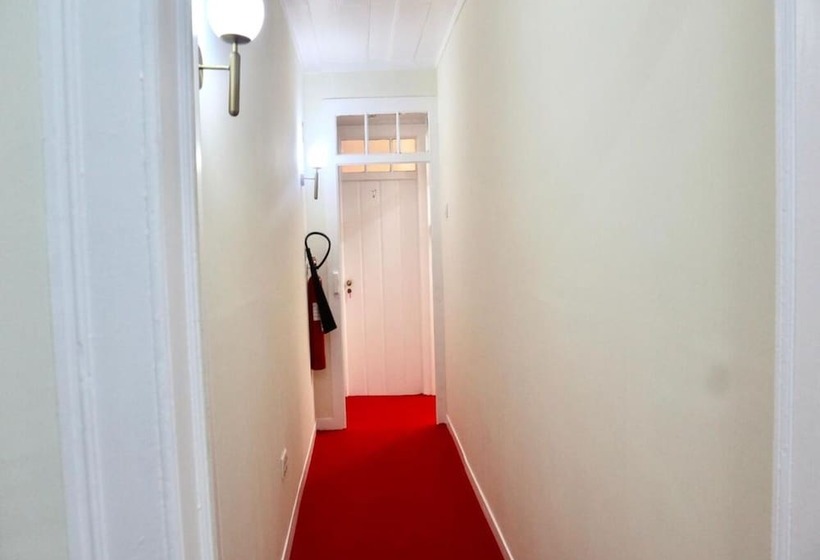 ペンション Matching Loures Guest House