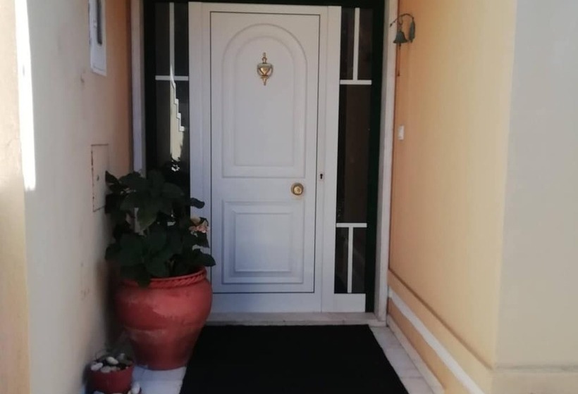 بنسيون Room In Apartment   Suite Room 6 In Albarraque, Sintra Between Cascais