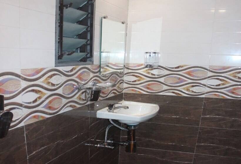 פנסיון Tanvi Guest House