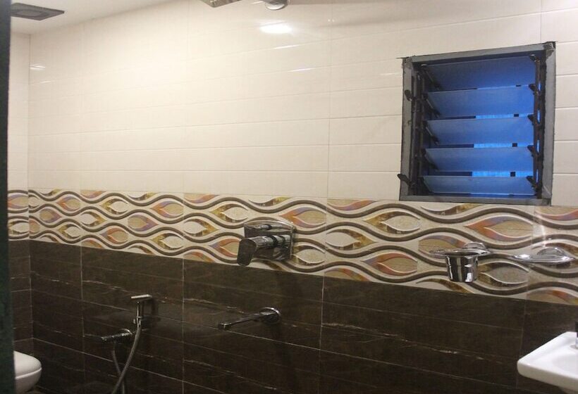 פנסיון Tanvi Guest House