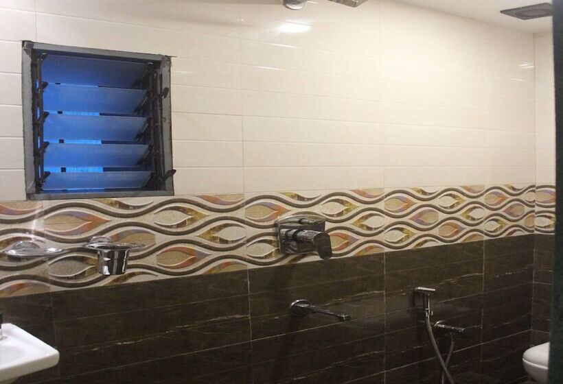 פנסיון Tanvi Guest House