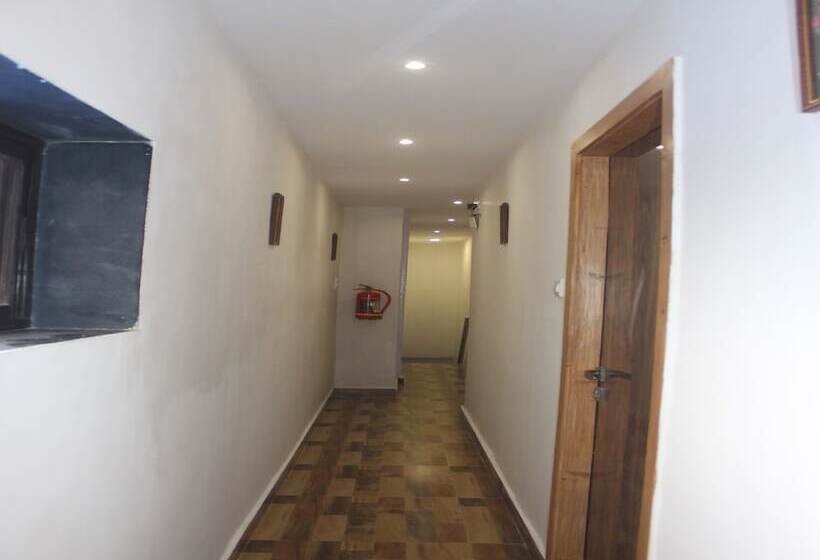 פנסיון Tanvi Guest House