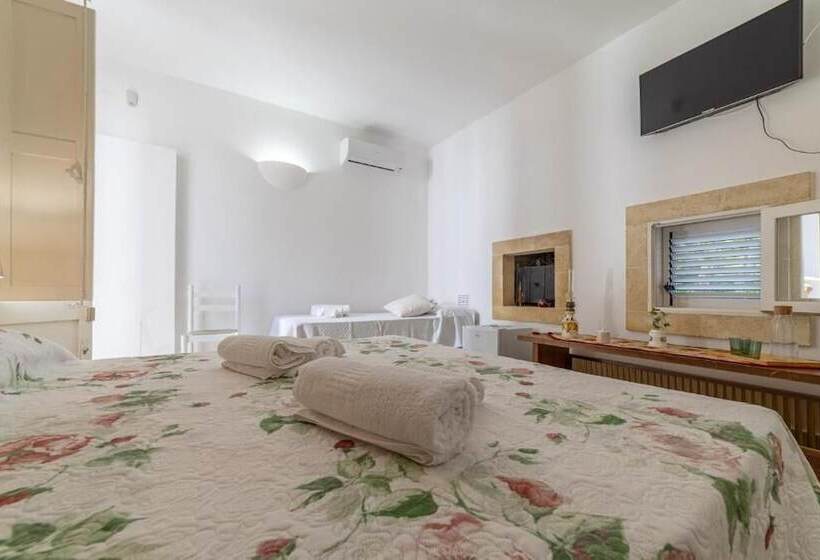 פנסיון Villa Clori