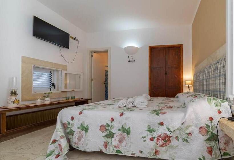 פנסיון Villa Clori