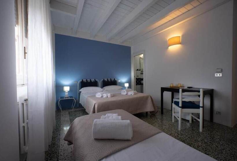 פנסיון Villa Clori