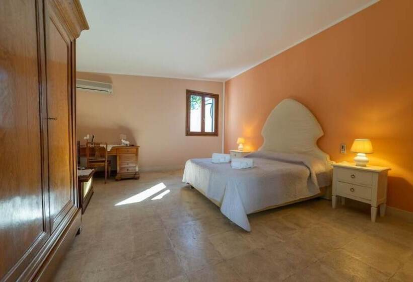 פנסיון Villa Clori