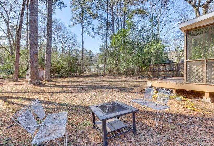 Pet Friendly Birmingham Cottage W/ Private Hot Tub