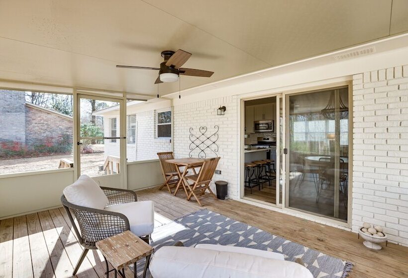 Pet Friendly Fultondale Home ~ 9 Mi To Birmingham!