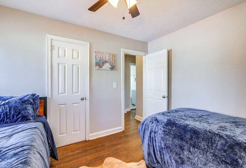 Pet Friendly Georgia Retreat W/ Fire Pit & Porch!