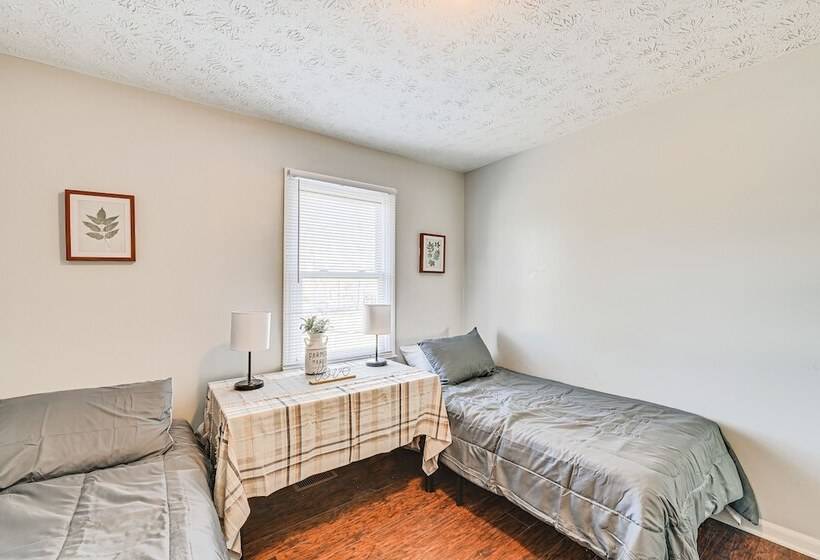 Pet Friendly Lawrenceburg Home Near Distilleries!