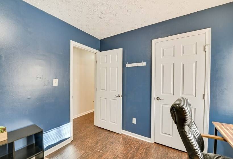 Pet Friendly Lawrenceburg Home Near Distilleries!