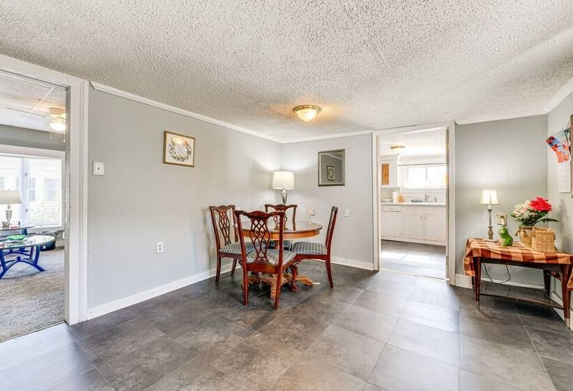 Pet Friendly North Carolina Abode   Deck & Hot Tub