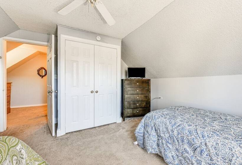 Pet Friendly North Carolina Abode   Deck & Hot Tub