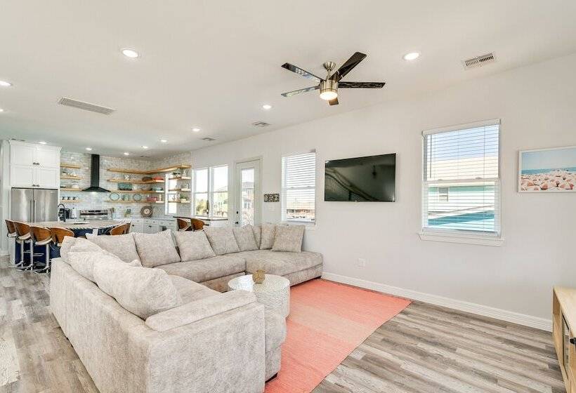 Pet Friendly Surfside Beach Home W/ Ocean Views!