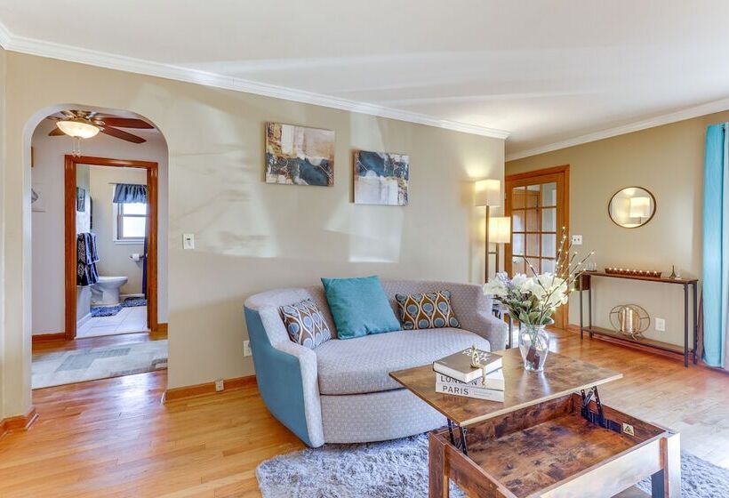 Pet Friendly West Haven Rental: Walk To Beach!