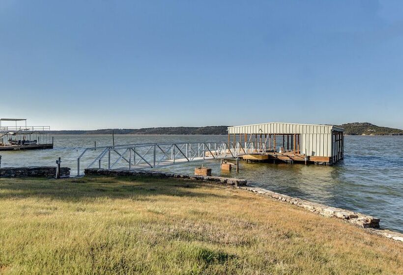 Possum Kingdom Lake House W/ Hot Tub & Shared Dock