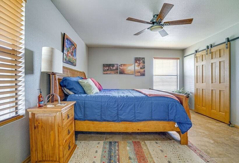 Quiet Country Home In Las Cruces W/ Horse Stalls!