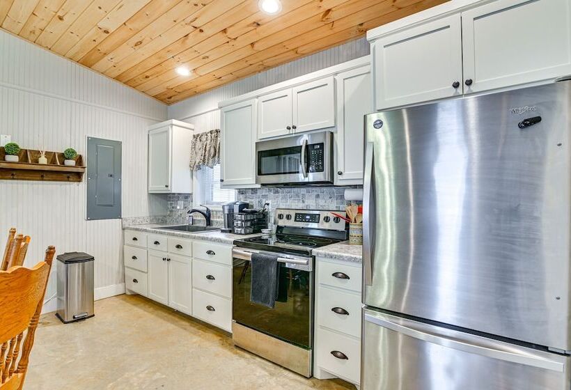 Remote Work Friendly New Albany Home 5 Mi To Dtwn!