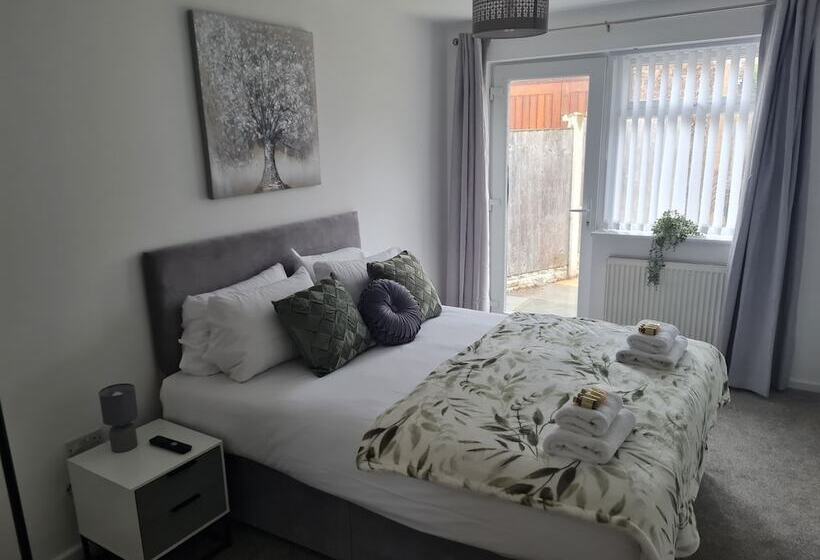 레지던스 5bed House Wirral Near Liverpool,chester