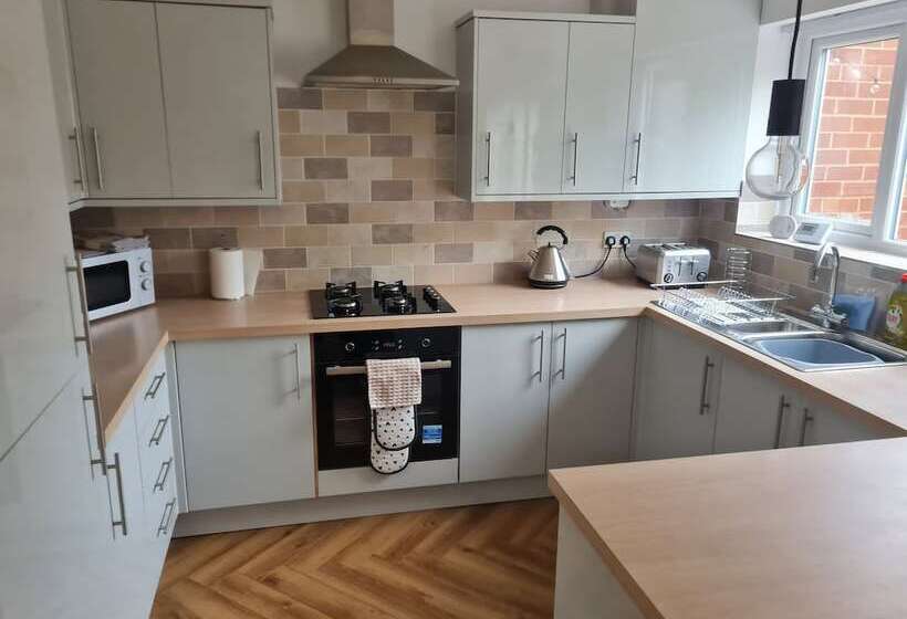 레지던스 5bed House Wirral Near Liverpool,chester