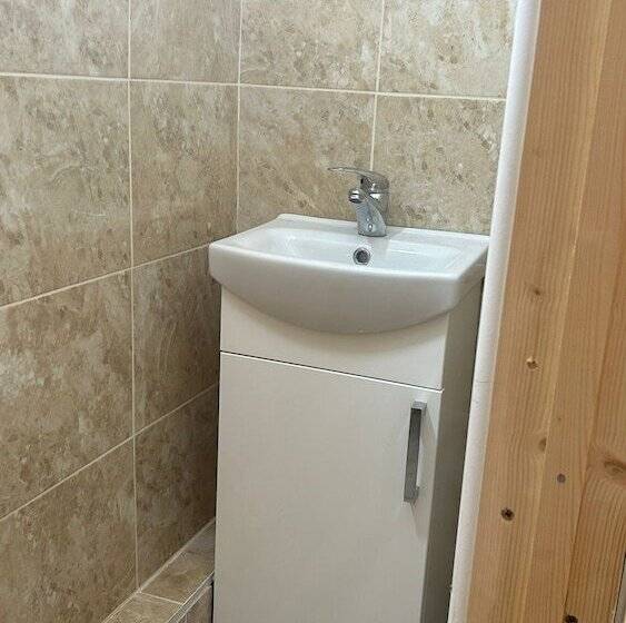 Резиденция Beautiful 3 Bed House In London