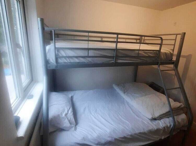 Резиденция Beautiful 3 Bed House In London