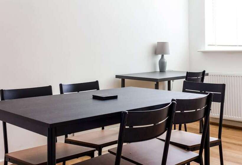 レジデンス Beautiful 4 Bed House In Bootle