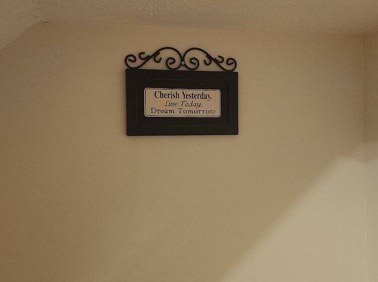 住所  Captivating 3 Bed House In Kent