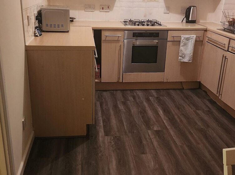 住所  Captivating 3 Bed House In Kent