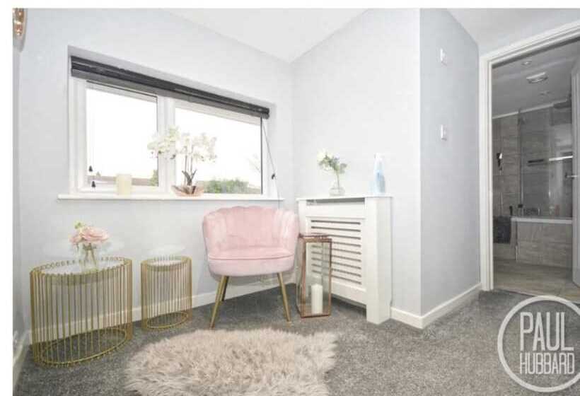 إقامة Immaculate 3 Bed House In Bungay
