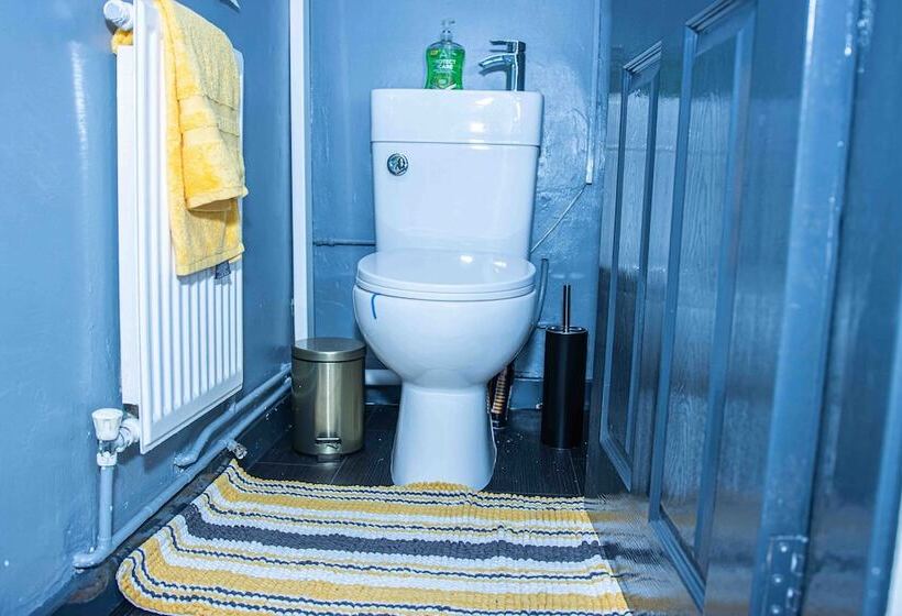 דירת נופש Dudley 3bedroom Home Perfect For Long & Short Stay