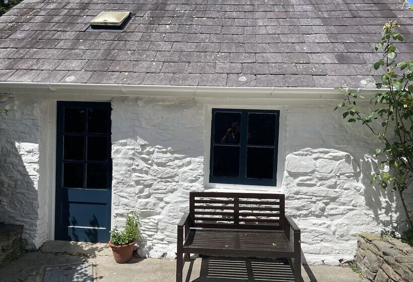 إقامة Simple Luxury In Brecon Beacons Village House