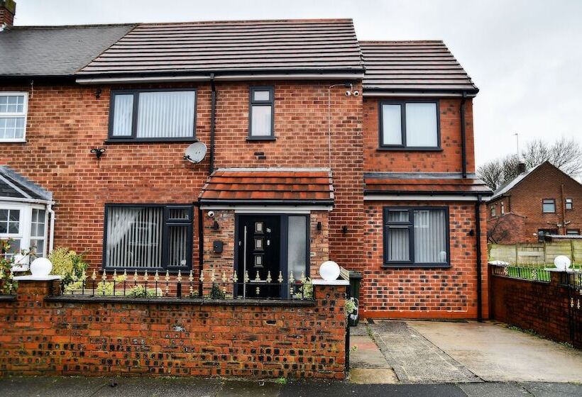 레지던스 Stylish 6 Bed Home