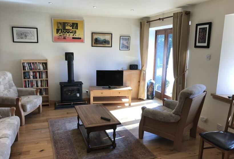 Riverlea Coach House