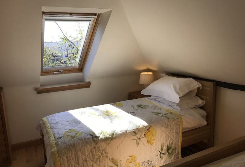 Riverlea Coach House