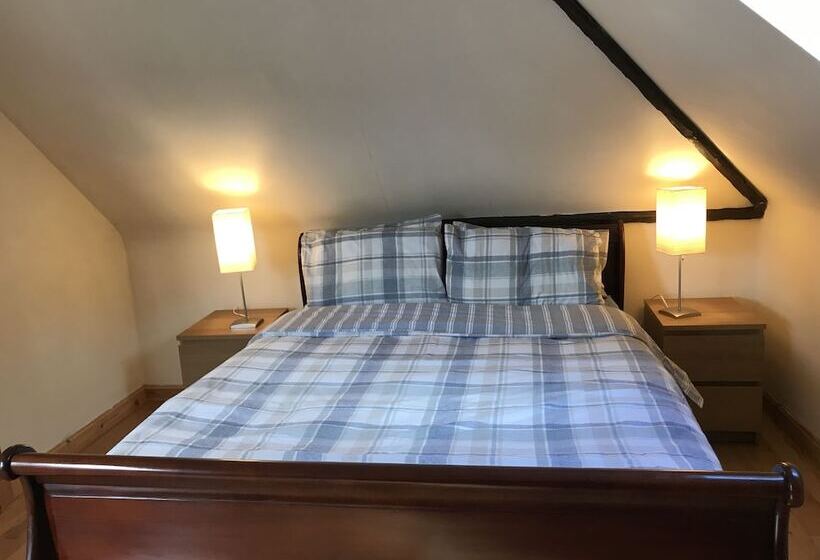 Riverlea Coach House