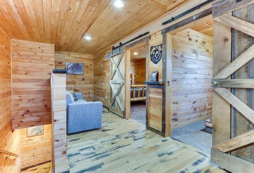 Rustic Mount Perry Cabin Near Fishing Pond & Farm