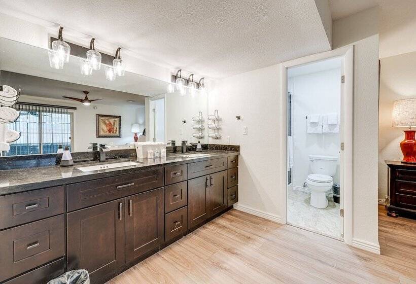 Scottsdale Home W/ Private Pool: Close To Golf!