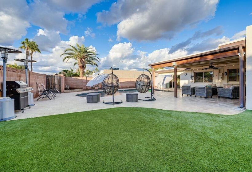 Scottsdale Home W/ Private Pool: Close To Golf!