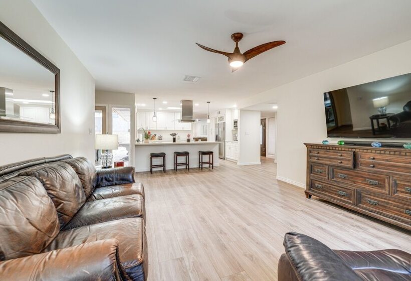 Scottsdale Home W/ Private Pool: Close To Golf!