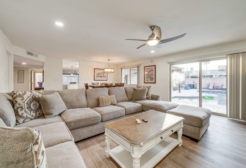 Scottsdale Home W/ Private Pool: Close To Golf!