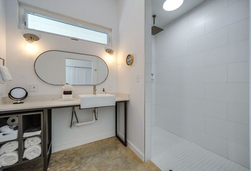 Art Ranch Fredericksburg Home 13 Mi To Main Street